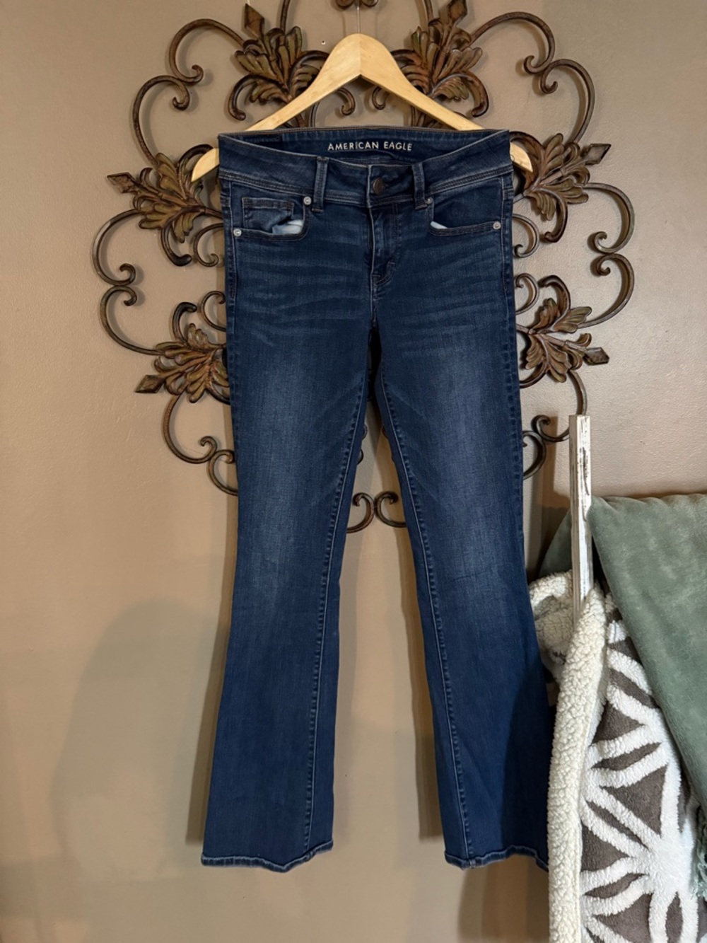 AE Kickboot Jeans